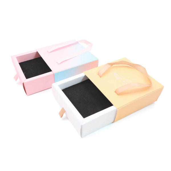 jewelry box with handle