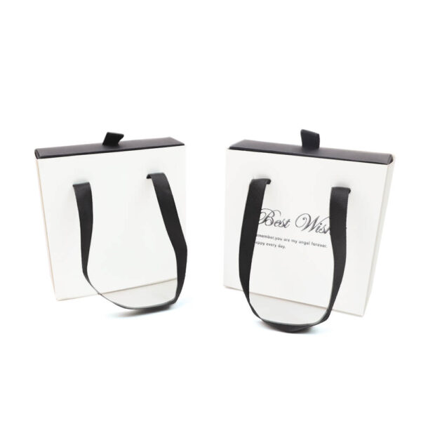 jewelry box with handle