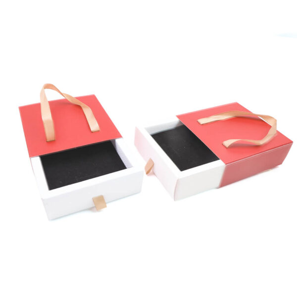 jewelry box with handle