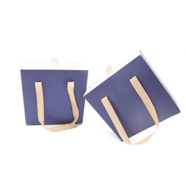 jewelry box with handle