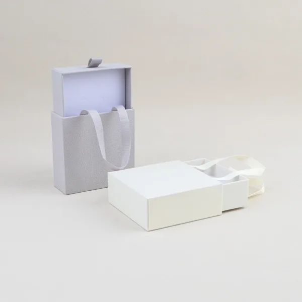 gift boxes for jewelry