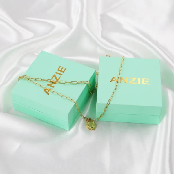 custom jewelry boxes with logo