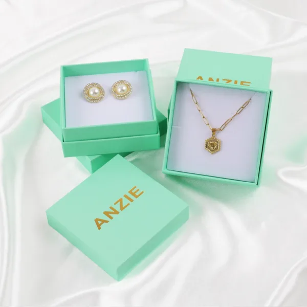 custom jewelry boxes with logo