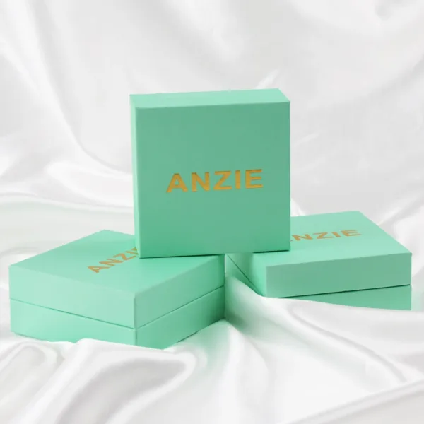 custom jewelry boxes with logo