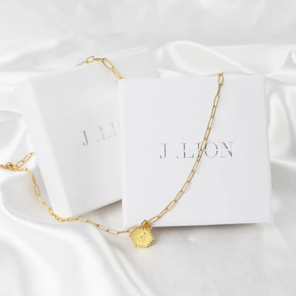 custom jewelry boxes with logo wholesale